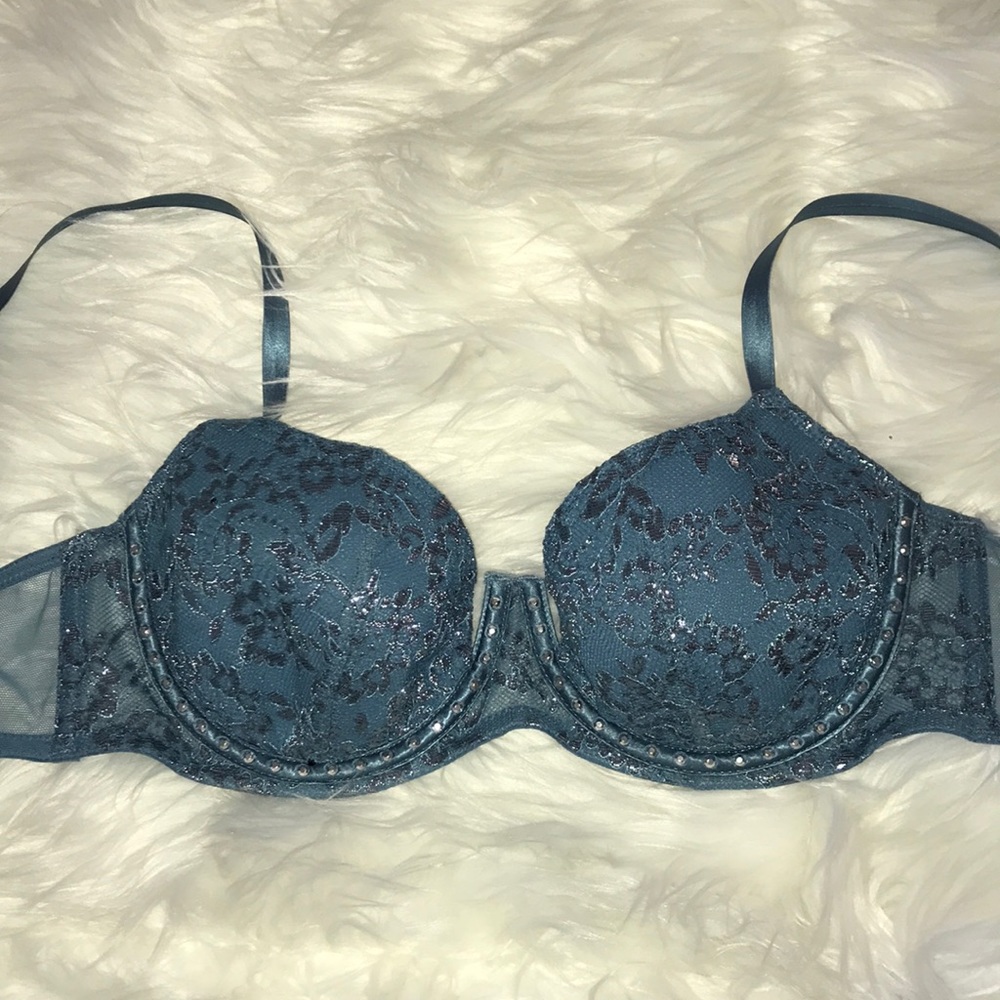 Victoria secret very sexy bra